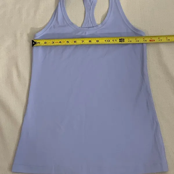 Lululemon Lavender Fitted‎ Tank size 2 Purple - Image 3