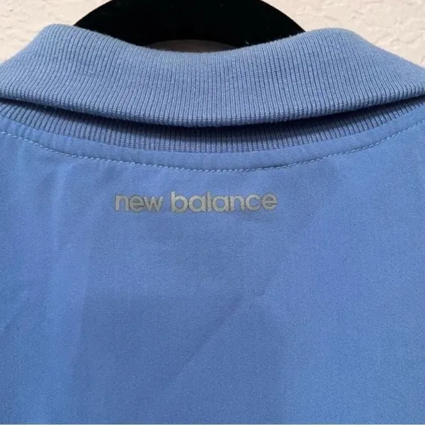 *30off3* New Balance Zip Up Lightweight sweatshirt with‎ pockets.​ - Image 10