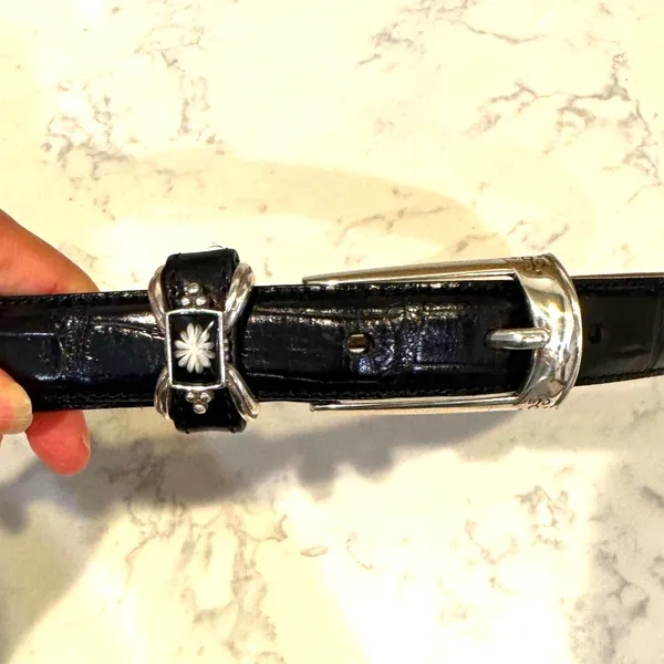 Vintage Brighton black leather embossed silver tone hardware floral accents - Image 2