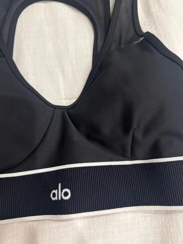 Alo Yoga Bra Sports - Image 3