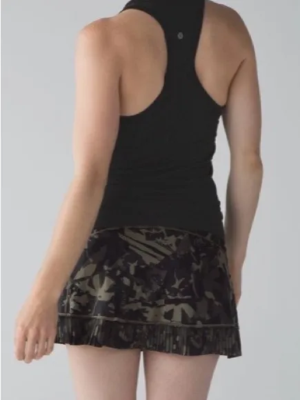 Lululemon City Sky Run By Skirt Black Camo Pleated skirt Size 12 - Image 4