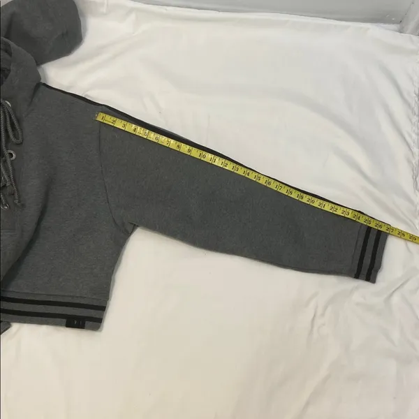 Puma Fenty By Rihanna Grey Rising Sun Lace-Up Cropped Hoodie.Size-Medium - Image 8