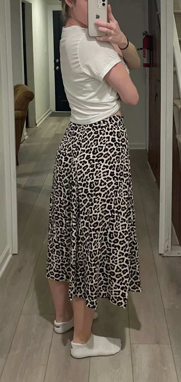 H&M Leopard print Midi skirt - Image 2