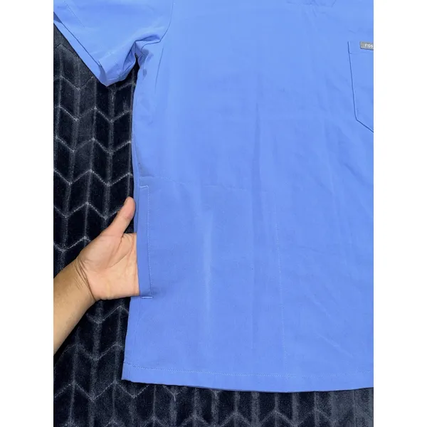FIGS Women's Catarina V Neck Pocket Scrub Top Blue Short Sleeves Sz M - Image 4