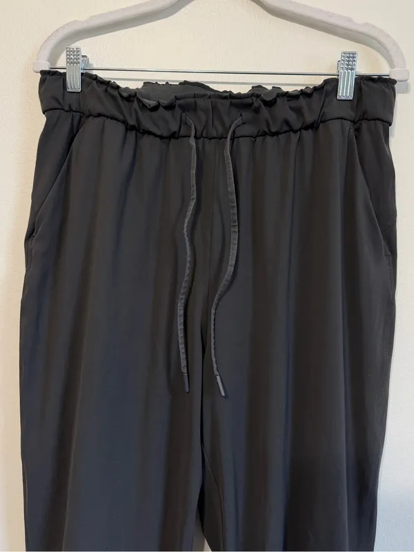 Lululemon Keep Moving Jogger Size 10 Women’s gray athletic pants - Image 4