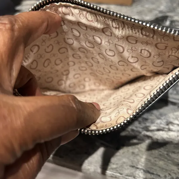 GUESS Black Leather Pouch - Image 7