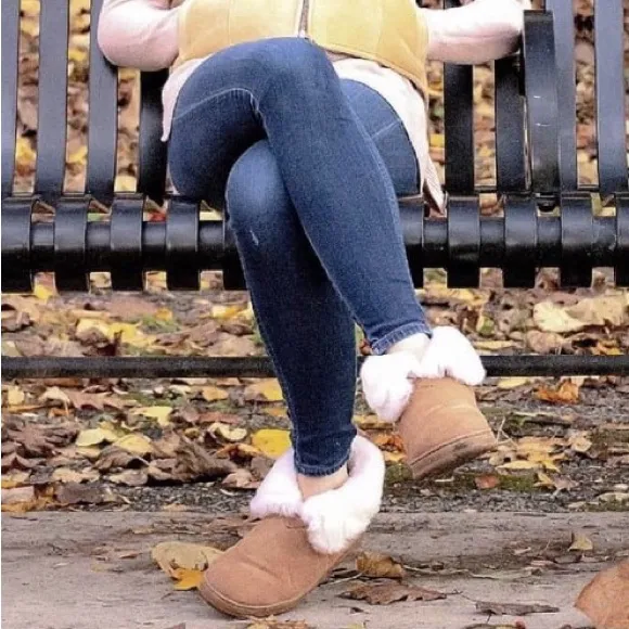 Sickafus Sheepskins Real Sheepskin Ladies Booties Size 8 Tan New - Image 2