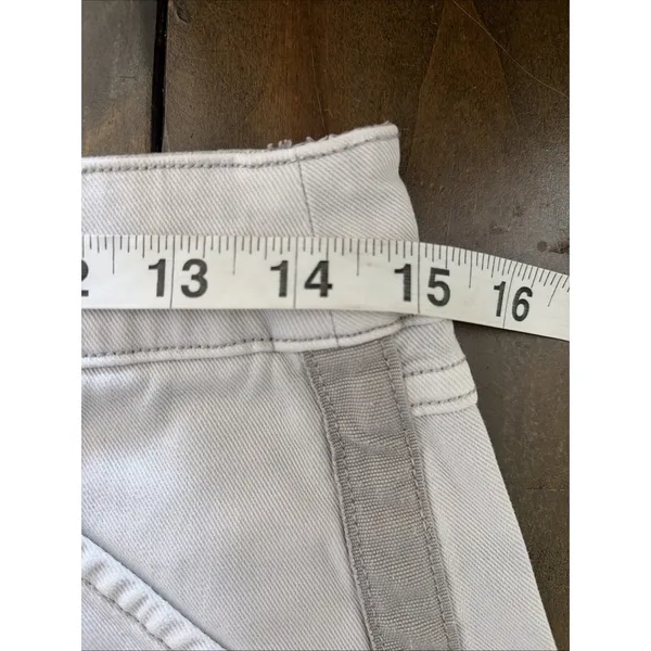 Spanx Twill Shorts Womens Size M Gray Pull On Shaping Utility Pockets Stretch - Image 5