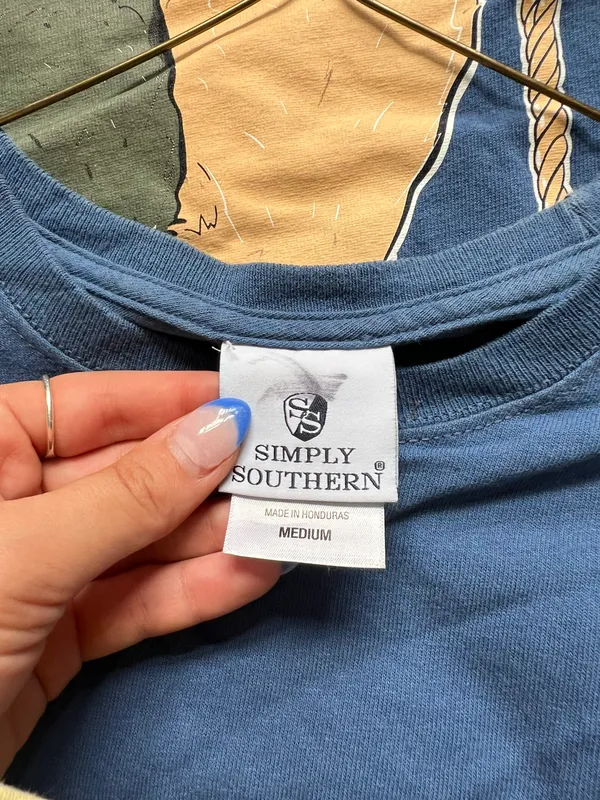 Simply Southern T-Shirt Navy Blue Medium - Image 3