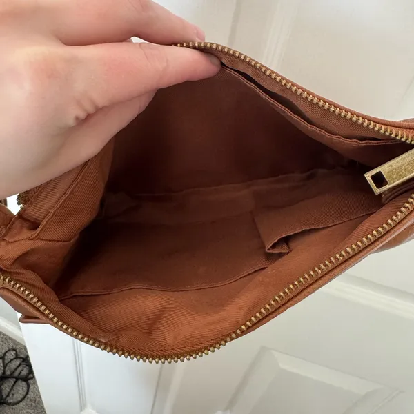 Universal Threads Tan Leather Bag - Image 8
