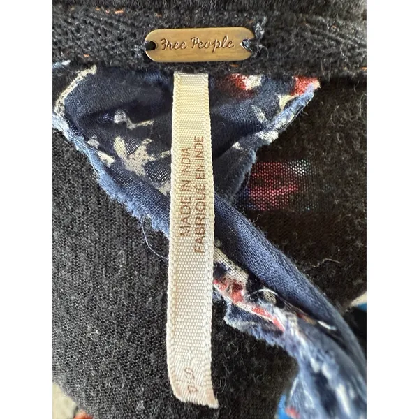 Free People Dolman Medallion‎ Printed Long Sleeve Top -Size Small - Image 4