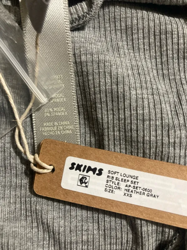 SKIMS Soft Lounge Pajama Set - Image 6