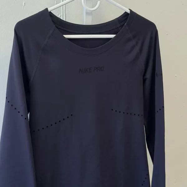 Nike Pro HyperWarm Women's Running‎ Long Sleeve Top Dark Purple Medium Athletic - Image 5