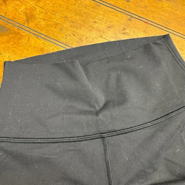 Lululemon Align High Rise Black Cropped Leggings Yoga Athleisure Women‎ - Image 4