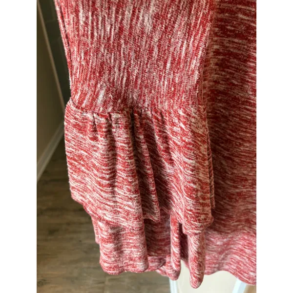 Umgee USA Red Space Dye Tiered Bell Sleeve Knit Top Large - Image 4