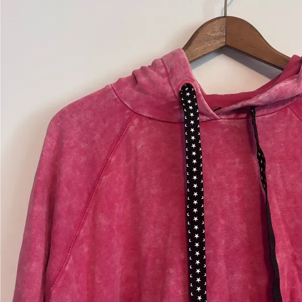 Torrid Plus Classic Fit Cozy Fleece Distressed Pink Drawstring Raglan Hoodie - Image 8