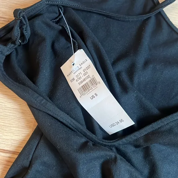 NWT American Eagle black bodysuit size small. Adjustable straps - Image 3