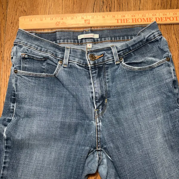 Levi's Classic Bootcut Jeans Medium Wash Raw Hem Womens Size 4 27x29 - Image 5