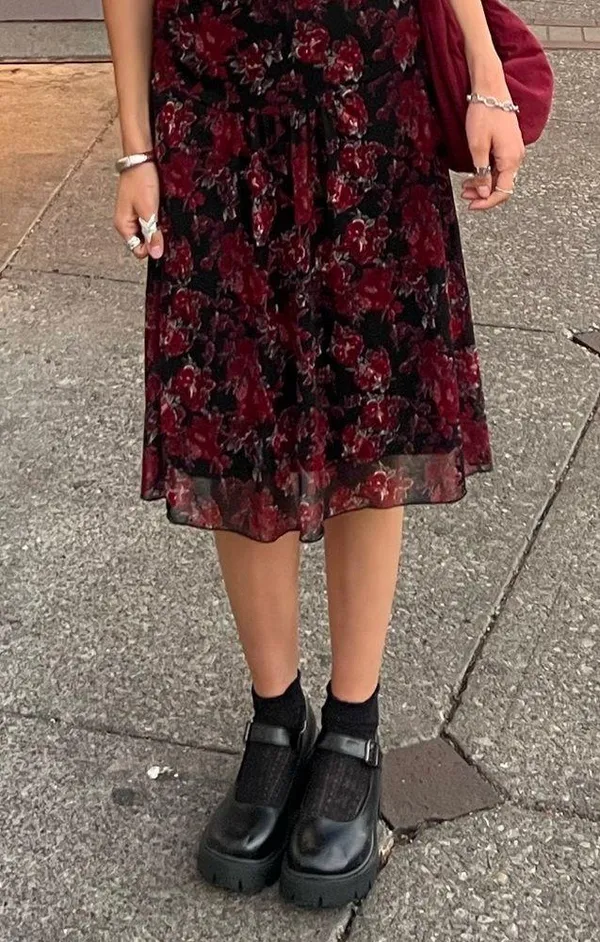 Beautiful vintage skirt - Image 4