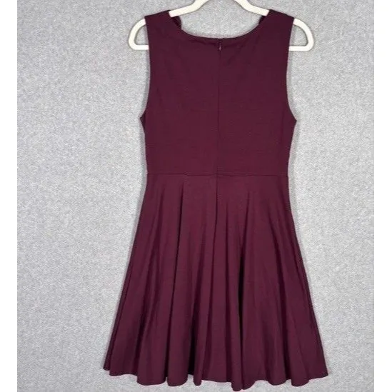 Altar’d State Dress Sz Medium Burgundy Scalloped Neckline Preppy Party Career - Image 7