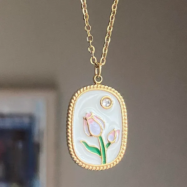 Handmade gold tone stainless steel cute chic tulip necklace🌷🩷 - Image 3
