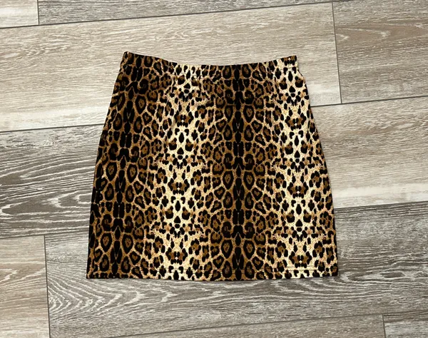 SHEIN Sz XS Adorable Leopard Print Mini Skirt Super Soft Pull On - Image 6