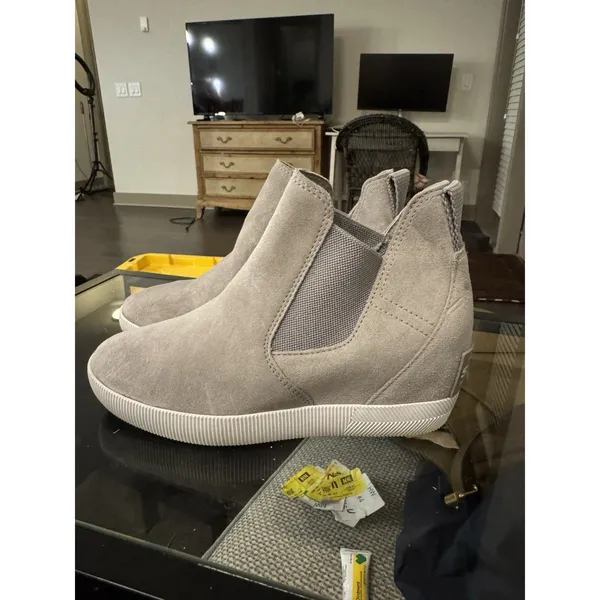 Sorel Women's Gray Leather Out N About II Slip On Wedge Ankle Booties Size 7 - Image 4