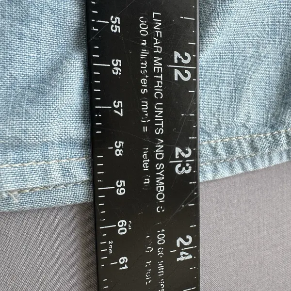NWT Levi’s Top Women's XL Blue Chambray Button Front Balloon Sleeve - Image 11