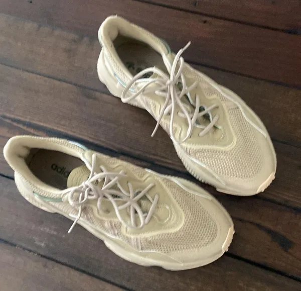 Adidas Beige Casual Sneakers - Image 9