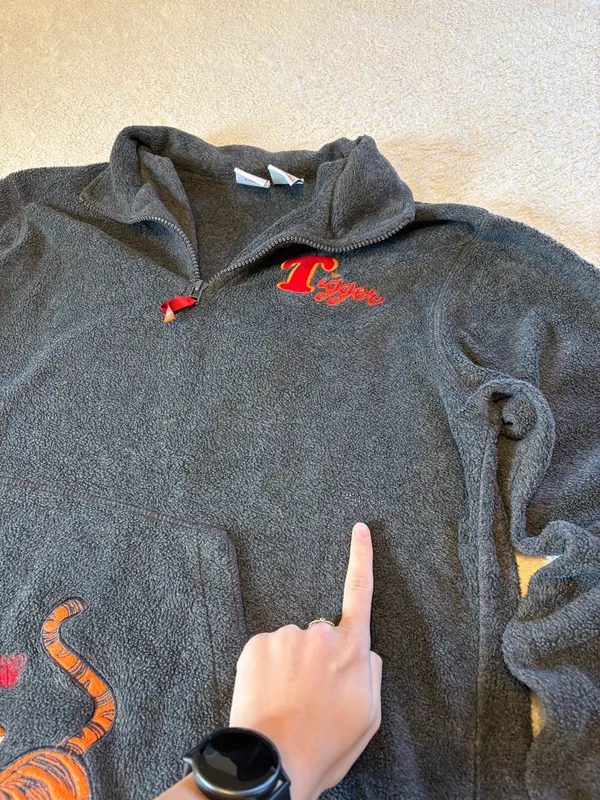 Vintage Disney Tigger Fleece 1/4 Zip Pullover - Image 4