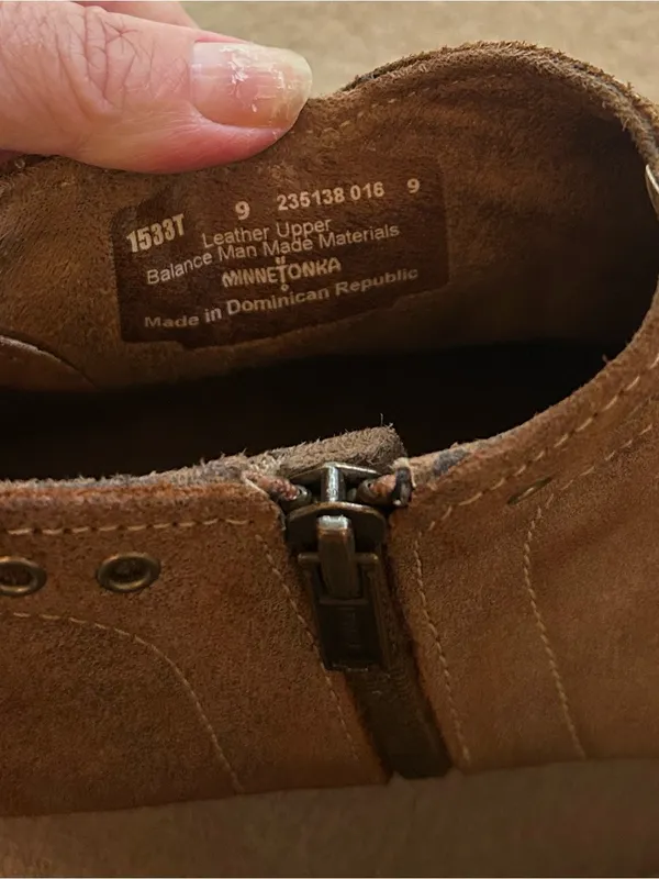 Minnetonka Brown Suede Men’s Chukka Ankle Boots - Image 3