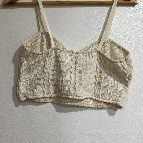Zara Cream Ribbed  Crop Top EUC - Image 4