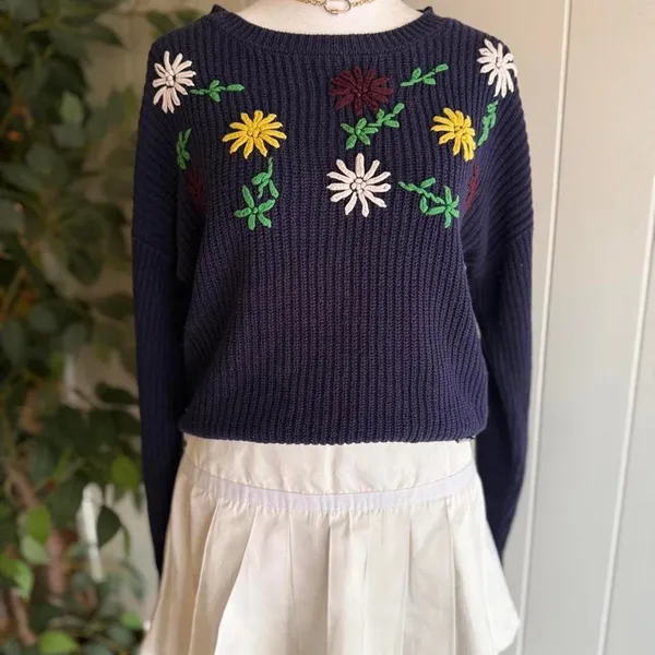 U.S Polo Embroidered Flowers Navy Blue Sweater Women's Crew Neck Size Xs - Image 7