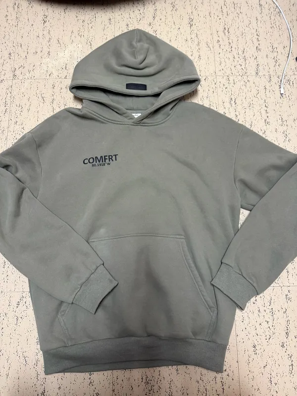 Comfrt Old Navy Top - Image 2