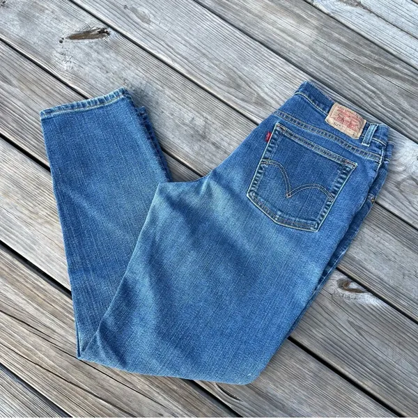 Vintage Levi’s 512 Classic slim fit tapered leg mom jeans - Image 6