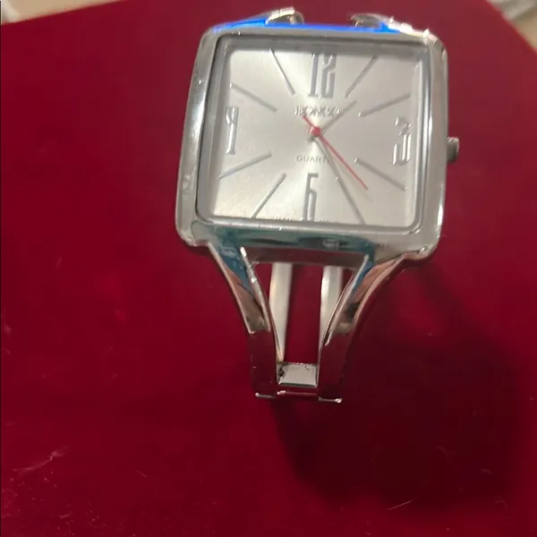 Benyar Silver Square Watch - Image 3