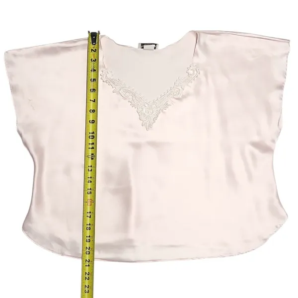 Women’s Cottage Core Elegant Pink Satin Sleepwear Set Size Small ? - Image 7
