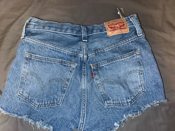 Levi’s Shorts 501 - Image 2