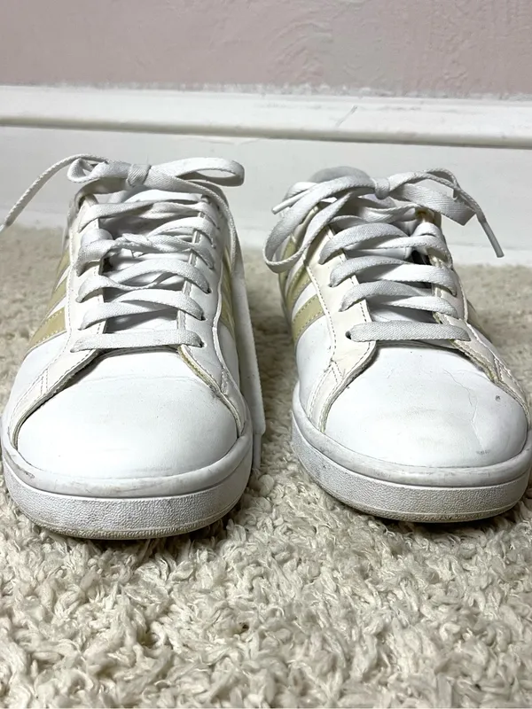 adidas White Cloudfoam Classic three striped sneakers - Image 2