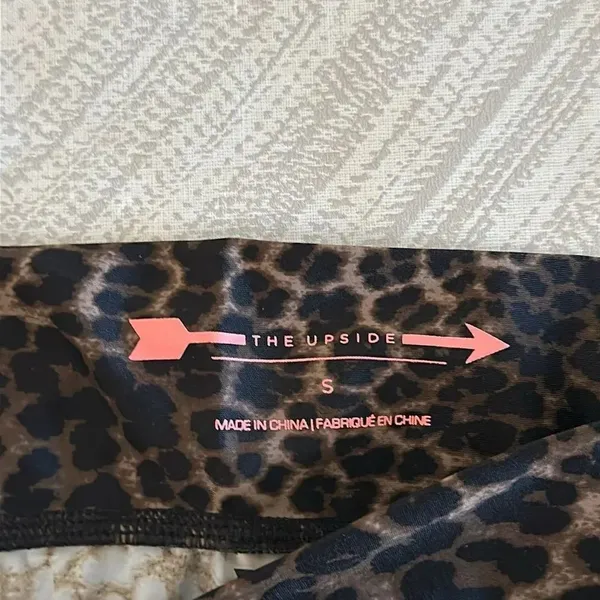 The Upside Women’s Cropped Animal Print Leggings - Image 4