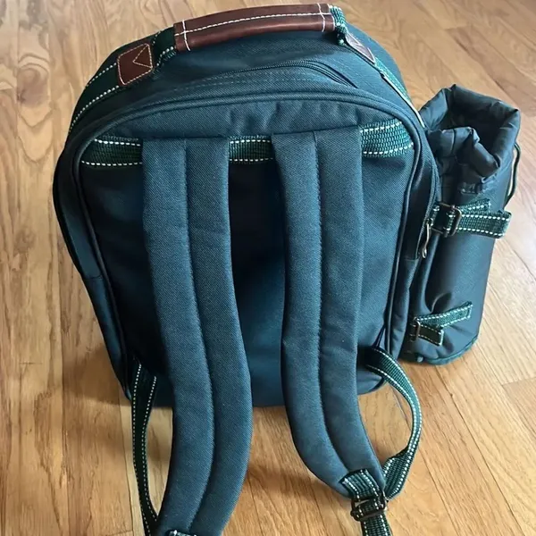 Picnic at Ascot Original Equipped 2 Person Green Picnic Backpack w/ Cooler - Image 8
