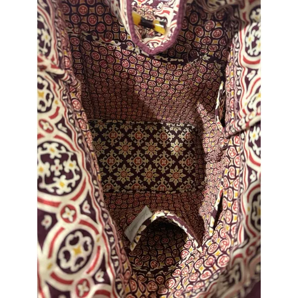 Vera Bradley Retired Medallion Shoulder Tote Burgundy Lunch Bag‎ Wristlet - Image 8