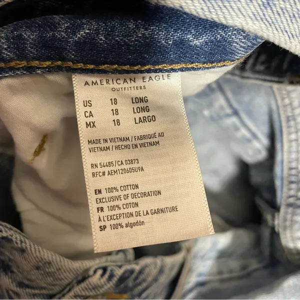 American Eagle Curvy Mom Jeans NWOT Distressed high rise long length - Image 8
