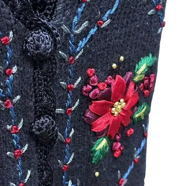 Erika II Holiday Christmas‎ Sweater Vest Embroidered Women's Size Petite Small - Image 3