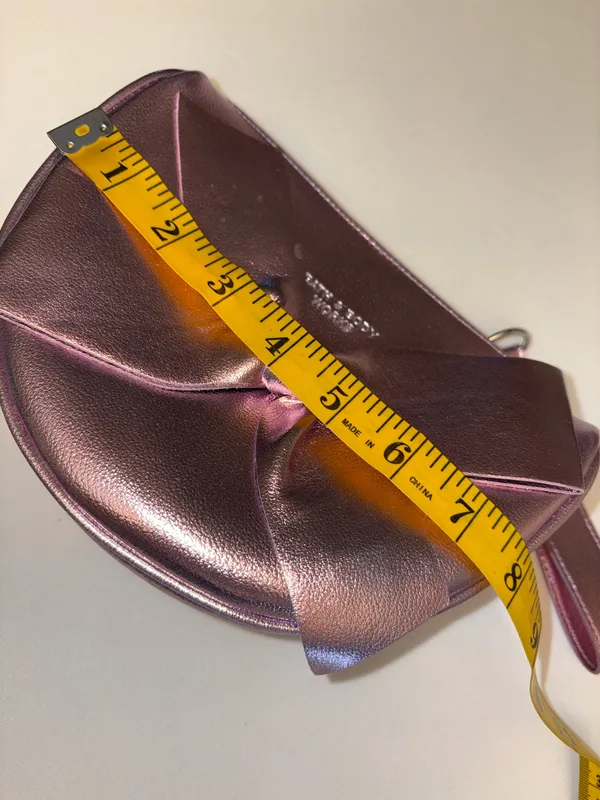 Bath & Body Works Metallic Pink Bow Wristlet Clutch zip top removable strap NWOT - Image 5