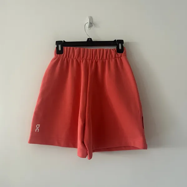 On Cloud Running Coral Club Athletic Sporty Workout Shorts NWT Size XS - Image 5