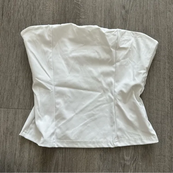 Missguided Bandeau Crop Top - Image 2