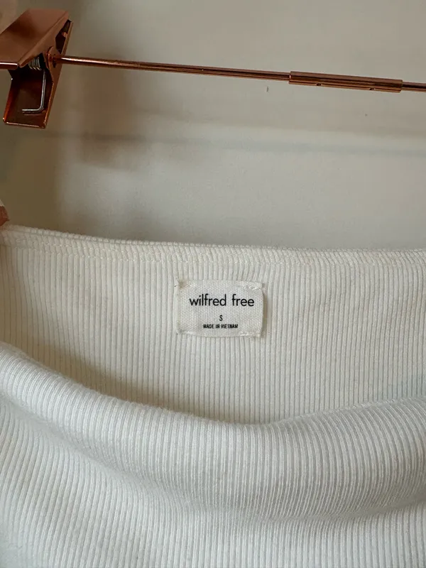 Wilfred Aritzia Free Long Sleeve Bodysuit - Image 3