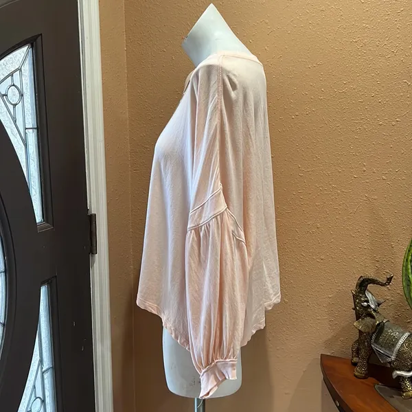 Free people blush pink bell sleeve Blouse - Image 4