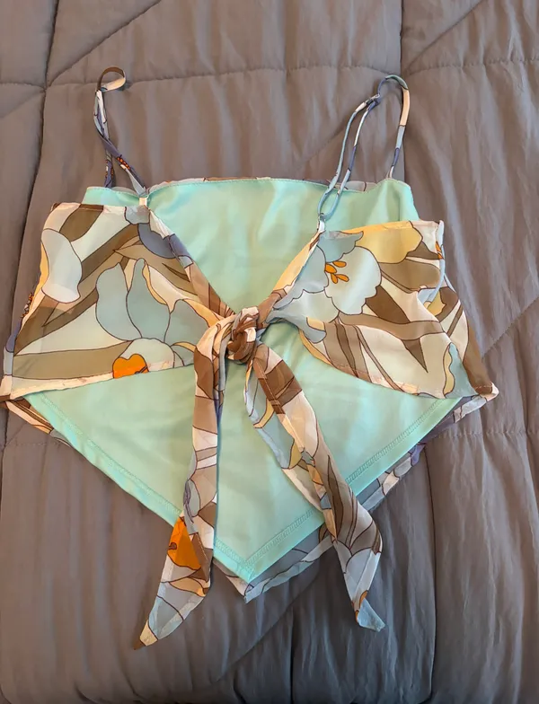 Vestique Boutique Top - Image 2